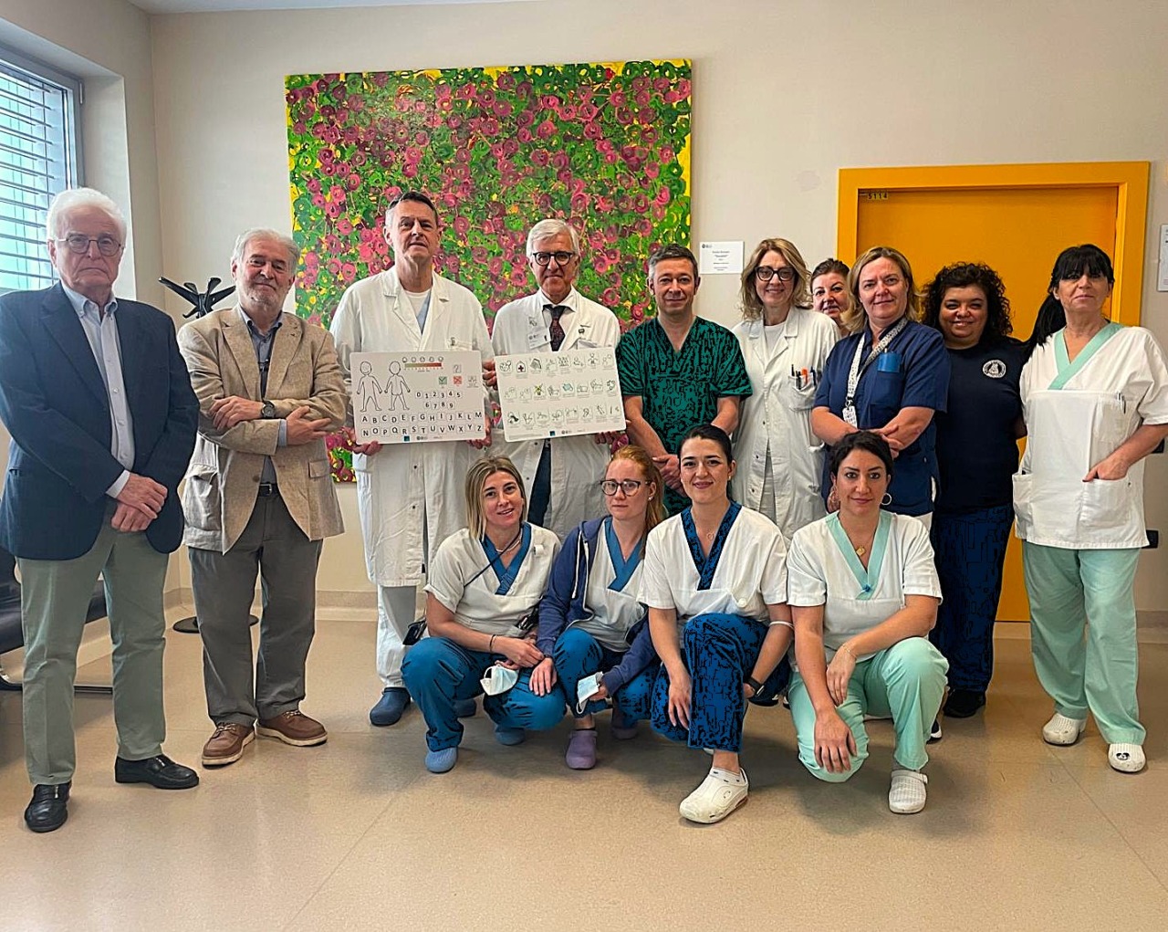 Ospedale Sant’Anna: arrivate tavolette per la comunicazione visiva