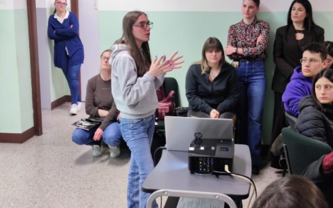 Quaranta ragazzi di Oltrona di San Mamette danno vita a un centro giovani