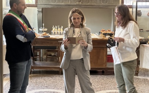 Olgiate Comasco saluta Antonella Petrocelli, segretario generale in partenza