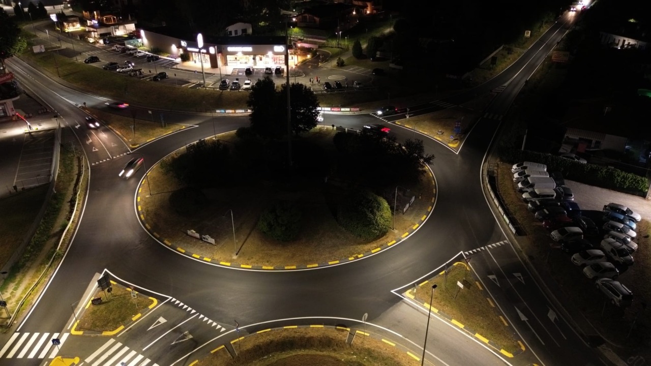 Illuminazione rinnovata per la rotatoria sulla provinciale