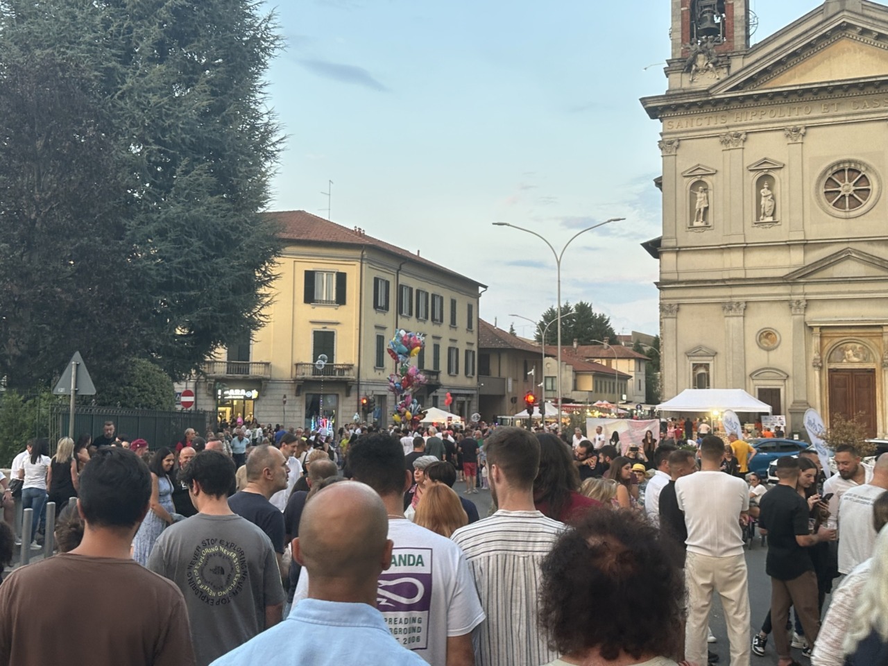 La “Notte Arancione” torna a Olgiate Comasco con eventi per tutti i gusti