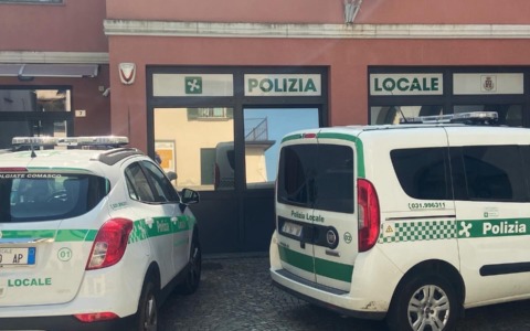Posteggi rosa per donne in gravidanza e genitori con bimbi sotto i 2 anni
