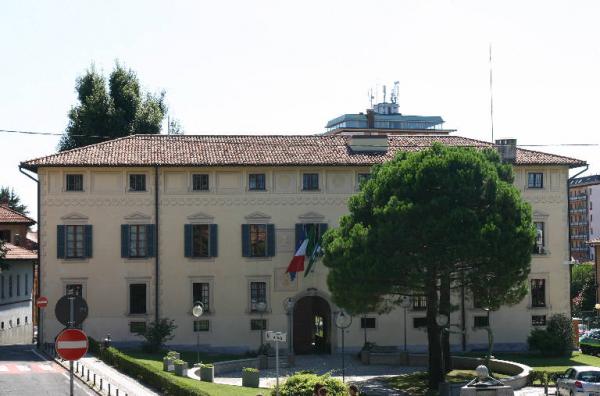 Riunione del Consiglio comunale di Olgiate Comasco il 27 luglio